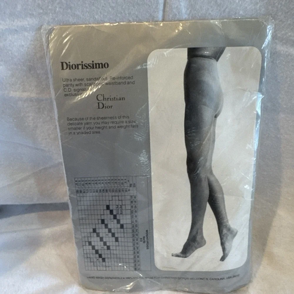 Christian Dior 4443 Ultrasheer Crystal Gray Pantyhose Diorissimo‎  size 4 to 6'